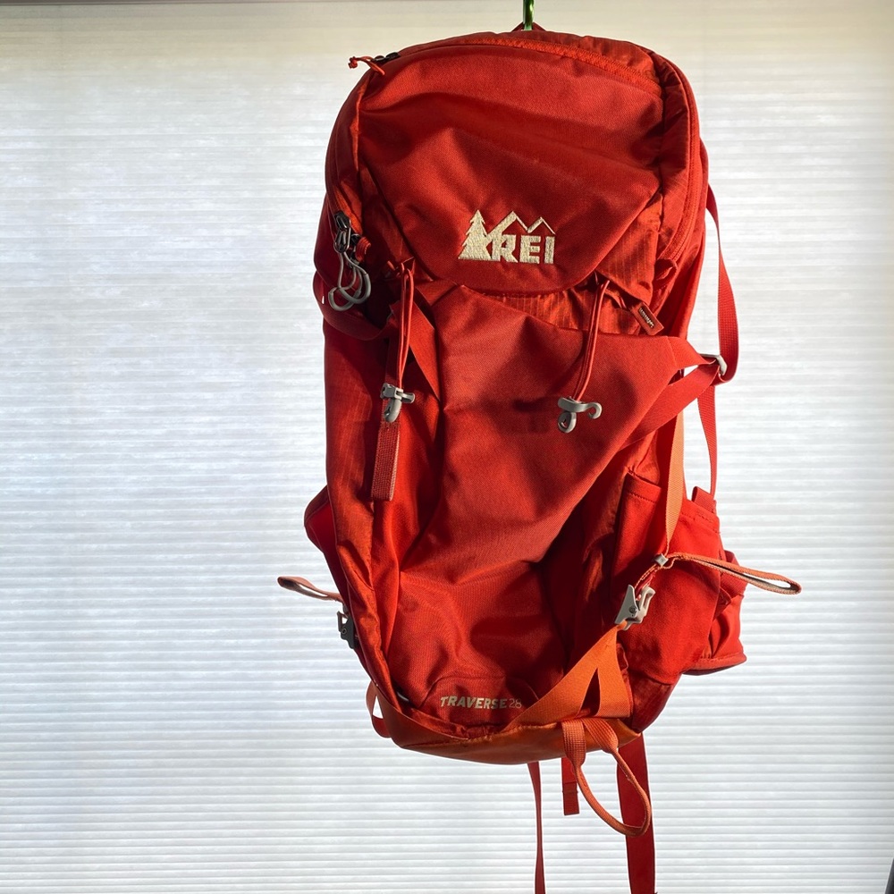REI Traverse Hiking Backpack Women’s Small